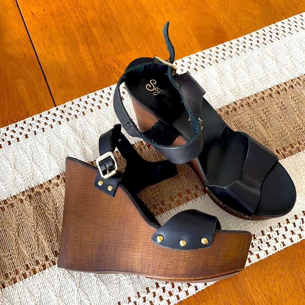 Seychelles Wedge